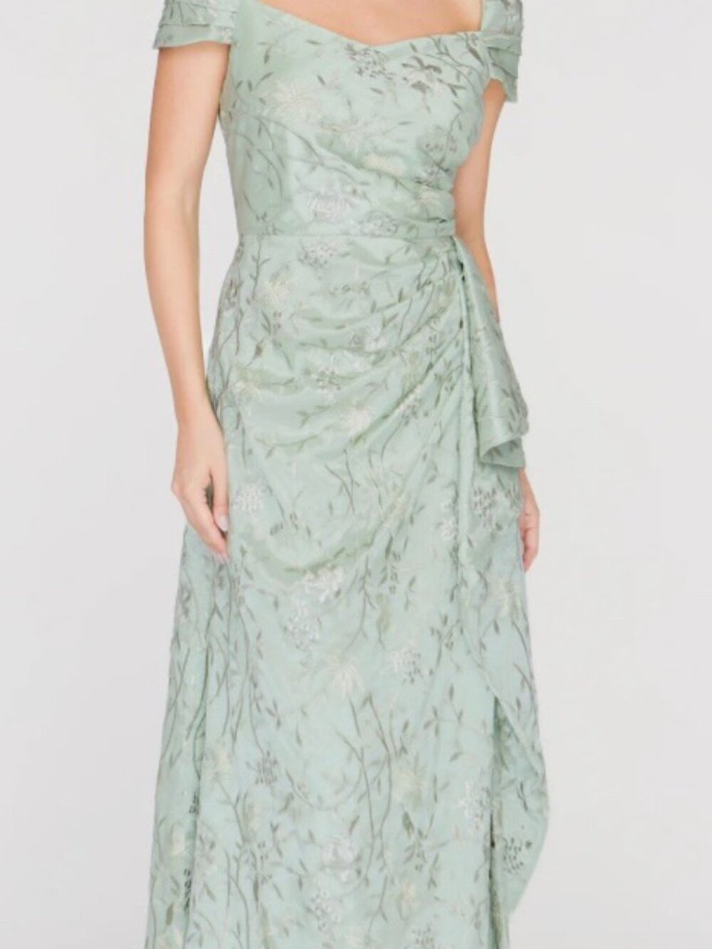 JS Collections Elegant Seafoam Green Embroidered Evening Dress MOB Size 16